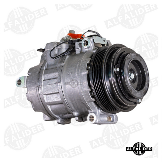 Compresor de aire acondicionado compatible con Mercedes-Benz A0002302011, diseño europeo, ideal para mantener la climatización en modelos con motores OM601 al OM611.